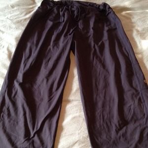 Lululemon Loose Crop Pant