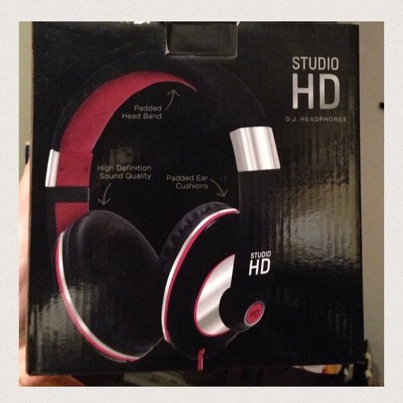 Studio HD headphones - Picture 1 of 2