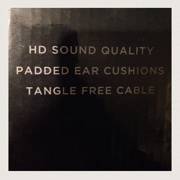 Studio HD headphones - Picture 2 of 2