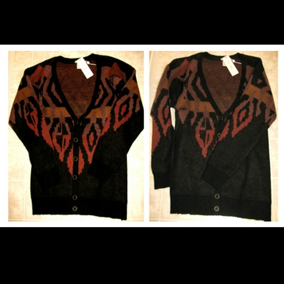 Oversized Knit Boyfriend Sweater - Picture 2 of 4