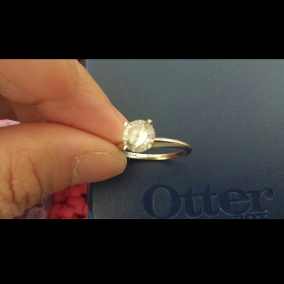 14k White Gold Ring CZ