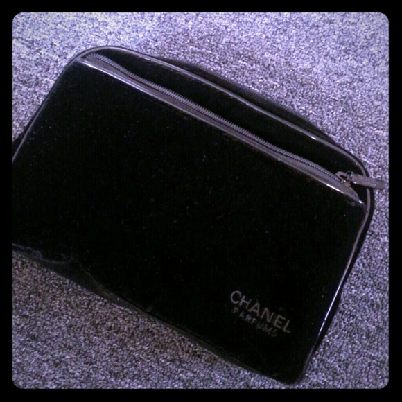 Chanel Parfums bag bundle!!!