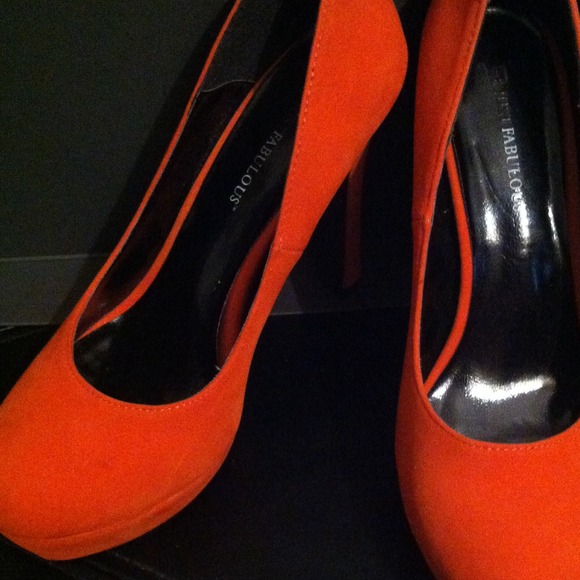 Justfab shoes - Picture 2 of 3