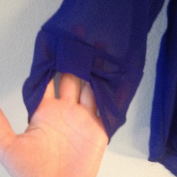 🚨SOLD🚨 Royal Blue Blouse - Picture 2 of 4