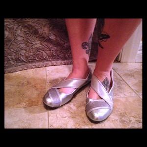 REDUCED!! Adorable day flats