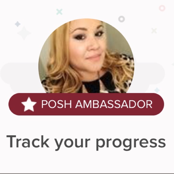 8+Yrs Seller @Poshmark 💕 Honesty is the Key 🔑 - Picture 2 of 8