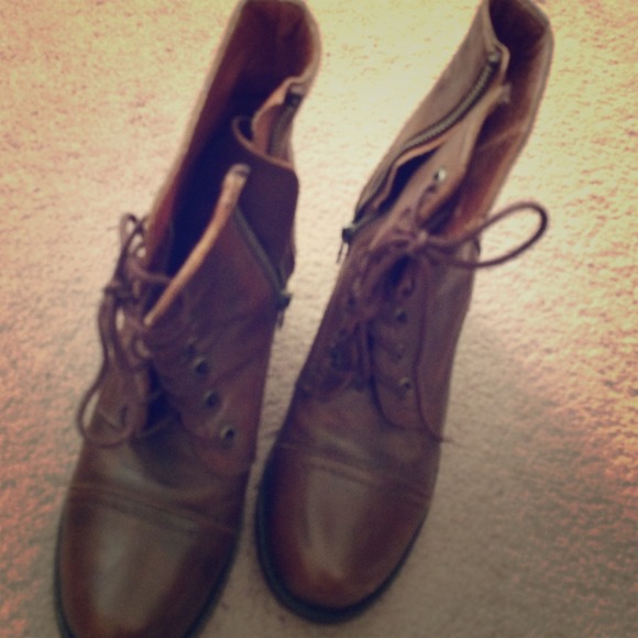 Steve Madden HEELED Troopa boots brown size 6