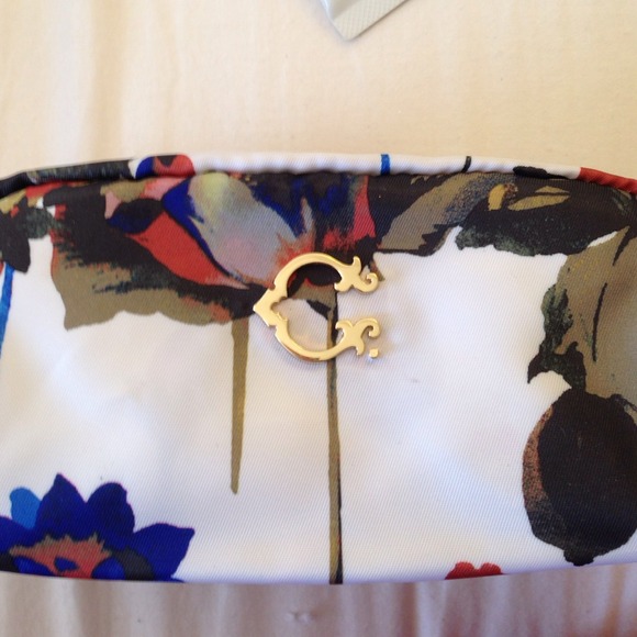 C Wonder Floral Cosmetic Case