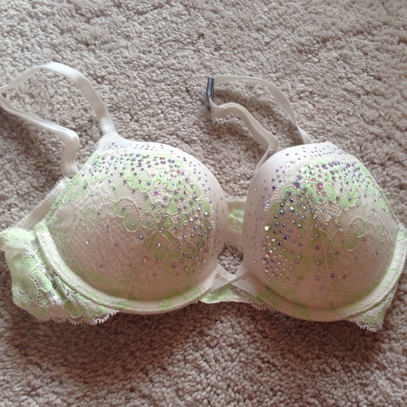 Victoria's Secret push up lace diamond bra