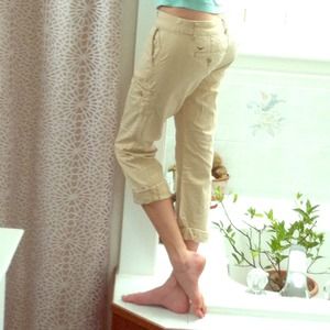 Hollister khaki capris