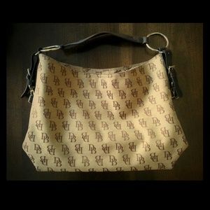 XL Dooney & bourke purse