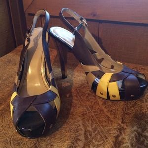 Andrea brown and yellow sling back heels