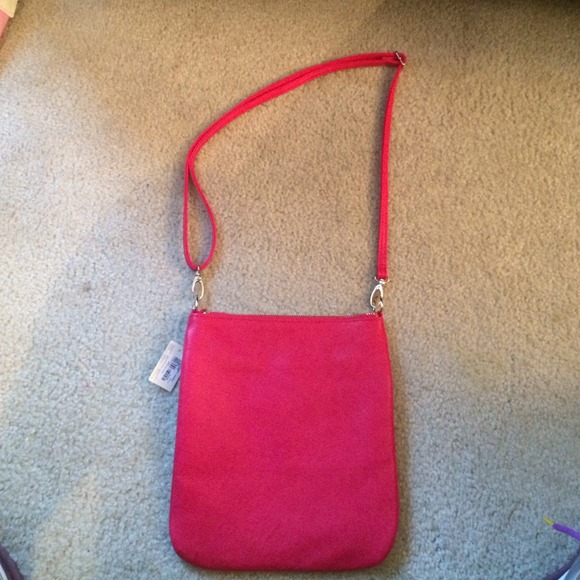 Fuchsia Crossbody