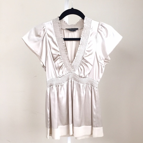 BCBGMaxAzria Tops - BCBGMaxAzria champagne woven top BCBGMaxAzria Tops - BCBGMaxAzria champagne woven top