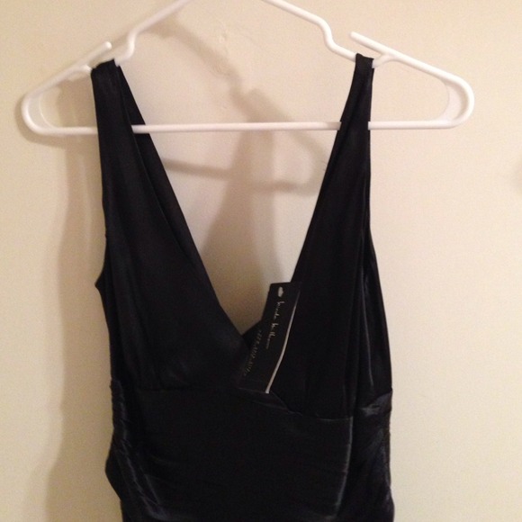 Classic Black Gown - Picture 3 of 4