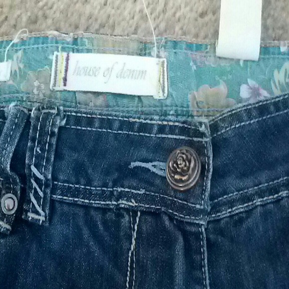 Jeans - Picture 3 of 3