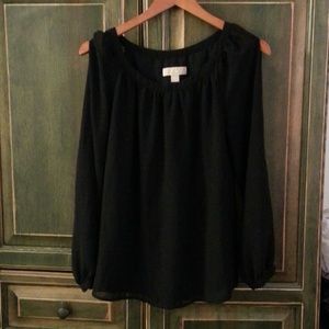 SOLD! Sexy sleeve black top