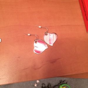 Dangling heart earrings
