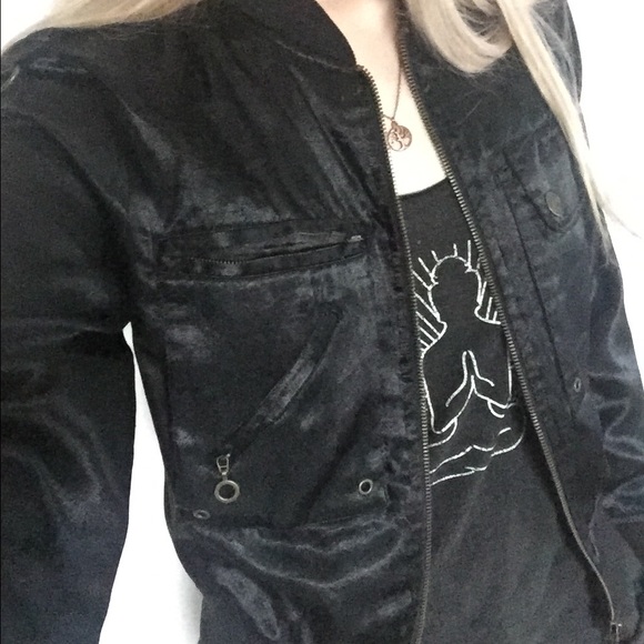 Donated - Picture 4 of 4