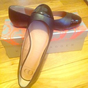 Kelsi Dagger patent leather toe black flats