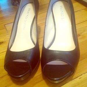 Black leather peep toe Franco Sarto pumps