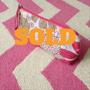 🚫SOLD🚫Cute Clinique Bag