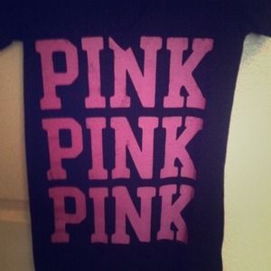 TRADED💥💥💥💥 Xs Victoria secret v neck