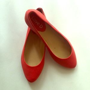 💜 Coral Pointed Ballet Flats 💜