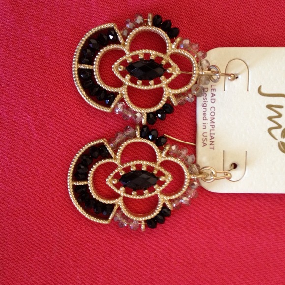SOLD!!Beautiful black & grey earrings set in gold.