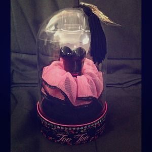 Betsey Johnson Too Too perfume ++