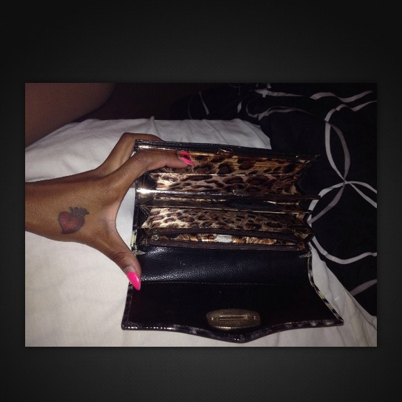 Wallets - Picture 2 of 3