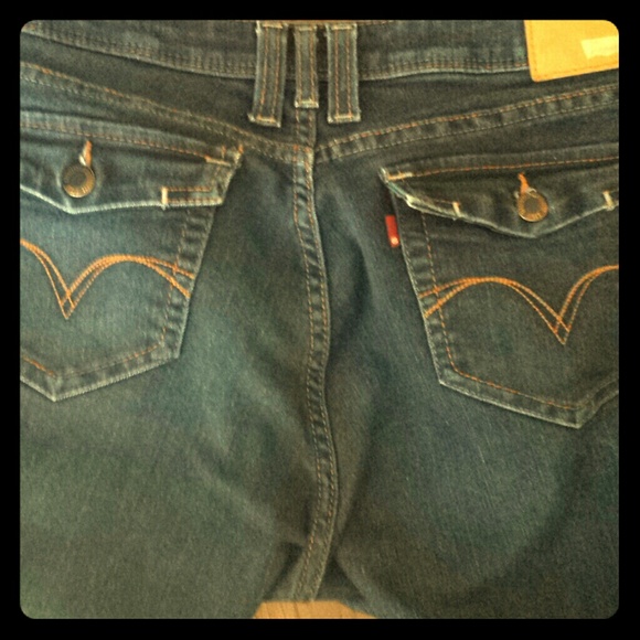 Levi Boot cut Jeans