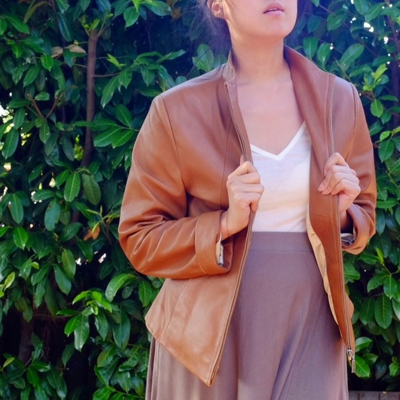 Gorgeous caramel genuine leather jacket
