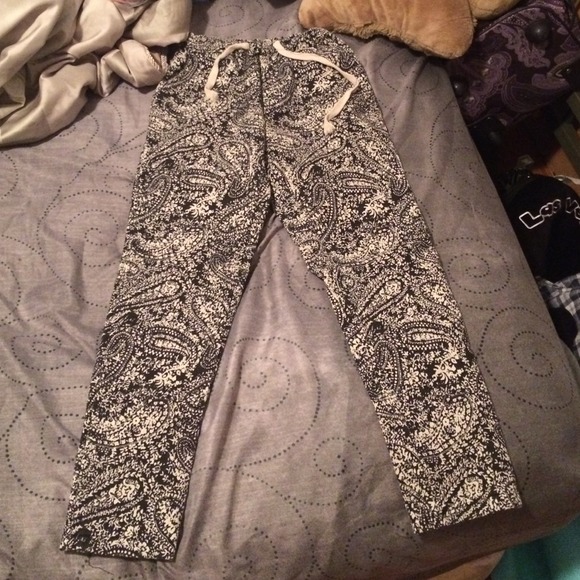 Thick patterned pants - Picture 2 of 4