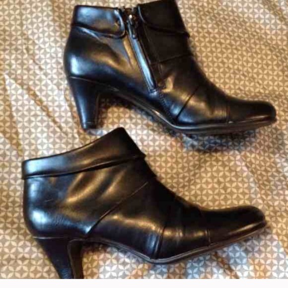 Aerosoles booties - Picture 4 of 4