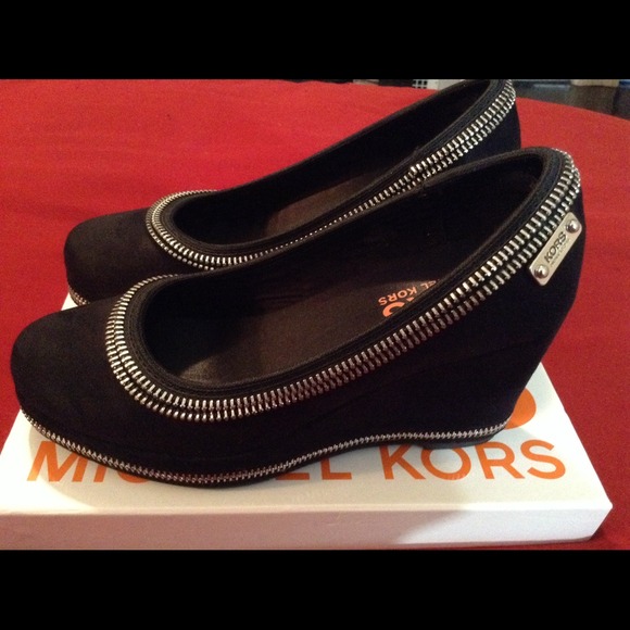 Micheal KORS kids👭 Sherry Wedge shoes