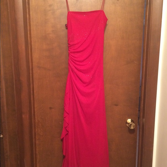 Homecoming/prom/fancy dress.