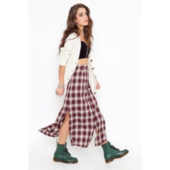 SOLD Unif nevermind plaid skirt - Picture 2 of 2
