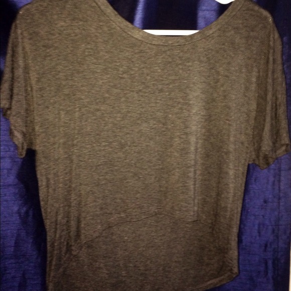 Gray crop top - Picture 3 of 3