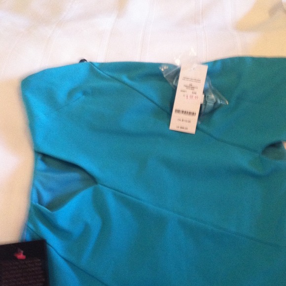 Bebe knit minidress - Picture 3 of 4