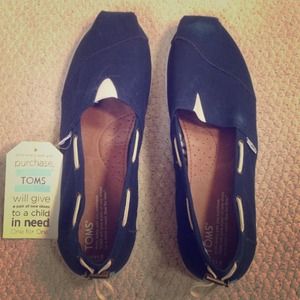 TOMS size 11.5 Navy slip ons