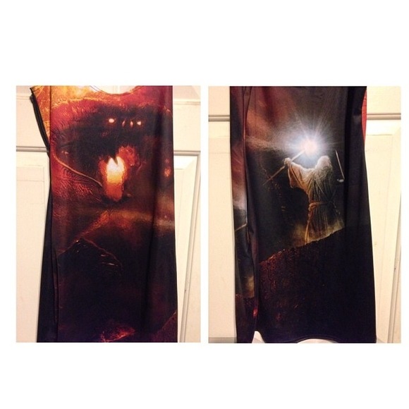 LOTR you shall not pass dress
