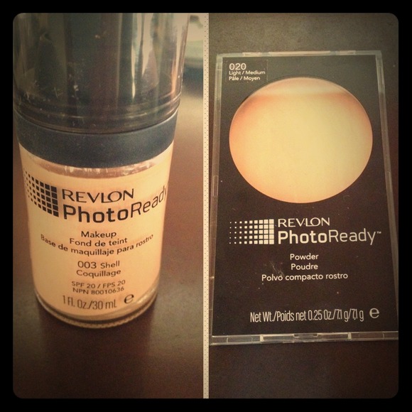 Revlon PhotoReady Bundle - Foundation & Powder 💕