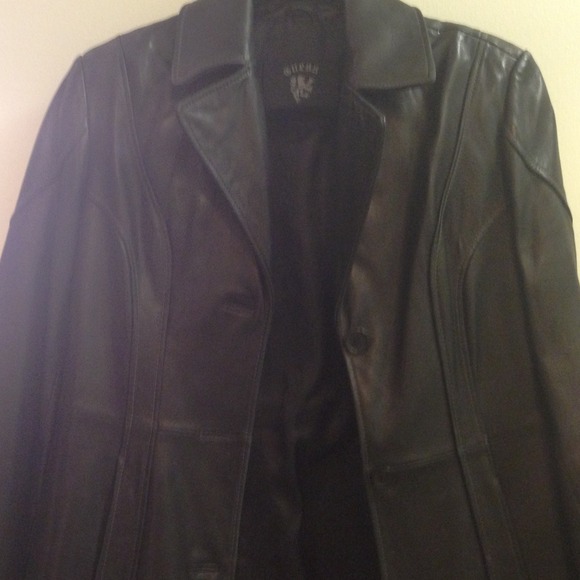 Leather jacket - Picture 2 of 4