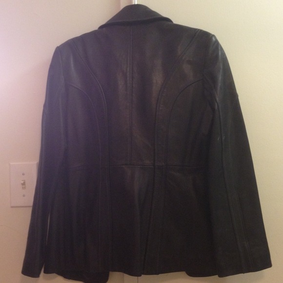 Leather jacket - Picture 3 of 4