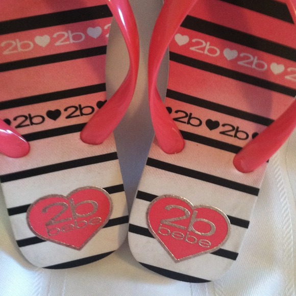 Coral color flip flops - Picture 3 of 4