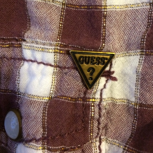 Guess flannel button up - Picture 3 of 4