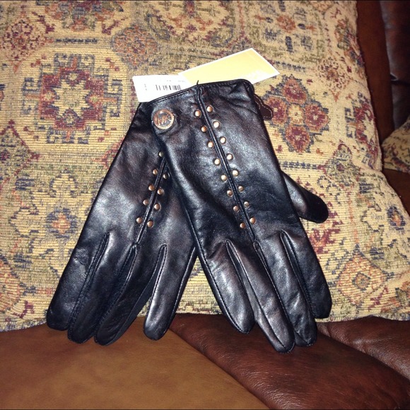 Michael Kors black leather gloves