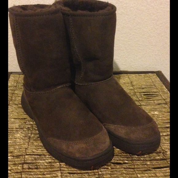 ❌SOLD❌ Uggs Boots - Picture 1 of 4