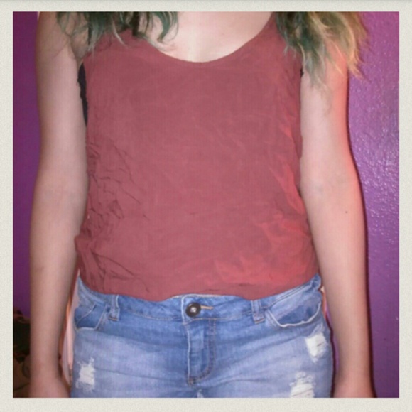 Brandy Melville Jaqueline Tank - Picture 2 of 2
